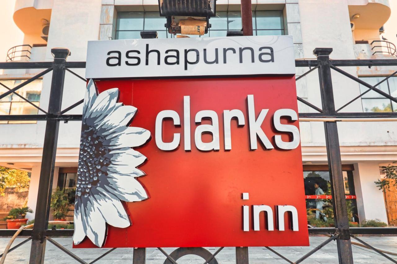 Hotel Clarks Inn Jaipur, Banipark Exterior photo
